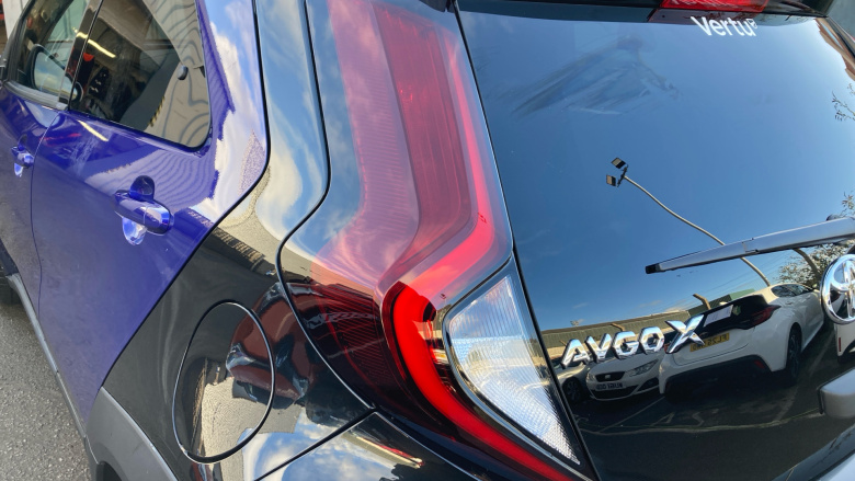 Toyota Aygo X 1.0 VVT-i Edge 5dr Petrol Hatchback